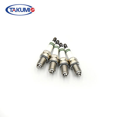 acheter Les bougies d'allumage automatiques de noyau de cuivre nickellent l'électrode d'alliage 0.8mm Gap pour LAND CRUISER fabrication en ligne