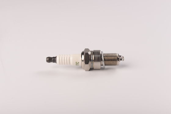 acheter Les pièces de moto de haute performance de F7TC allumage la bougie pour Honda Kawasaki Yamaha fabrication en ligne