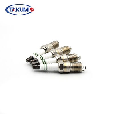 Petites bougies d'allumage de moto de moteur L7RTC-2, emballant des bougies d'allumage pour la moto