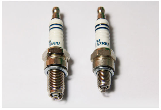 Bougie d'allumage de moto de FR7SE LZFR6C, tonnelier Spark Plug de nickel