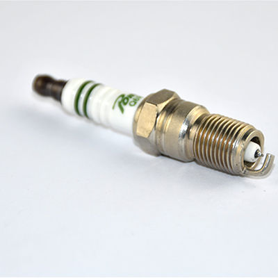 Torche Q6RTIP - prise de Ford Compatible Iridium Platinum Spark de vente directe d'usine