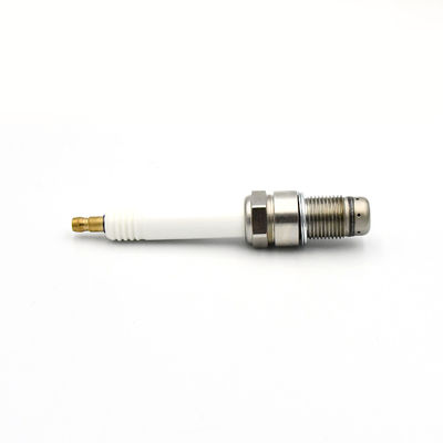 TAKUMI R6GC1-77M Bougie d'allumage MTU X52404500062 Moteur à gaz Bougie d'allumage correspondant pour la série MTU 4000